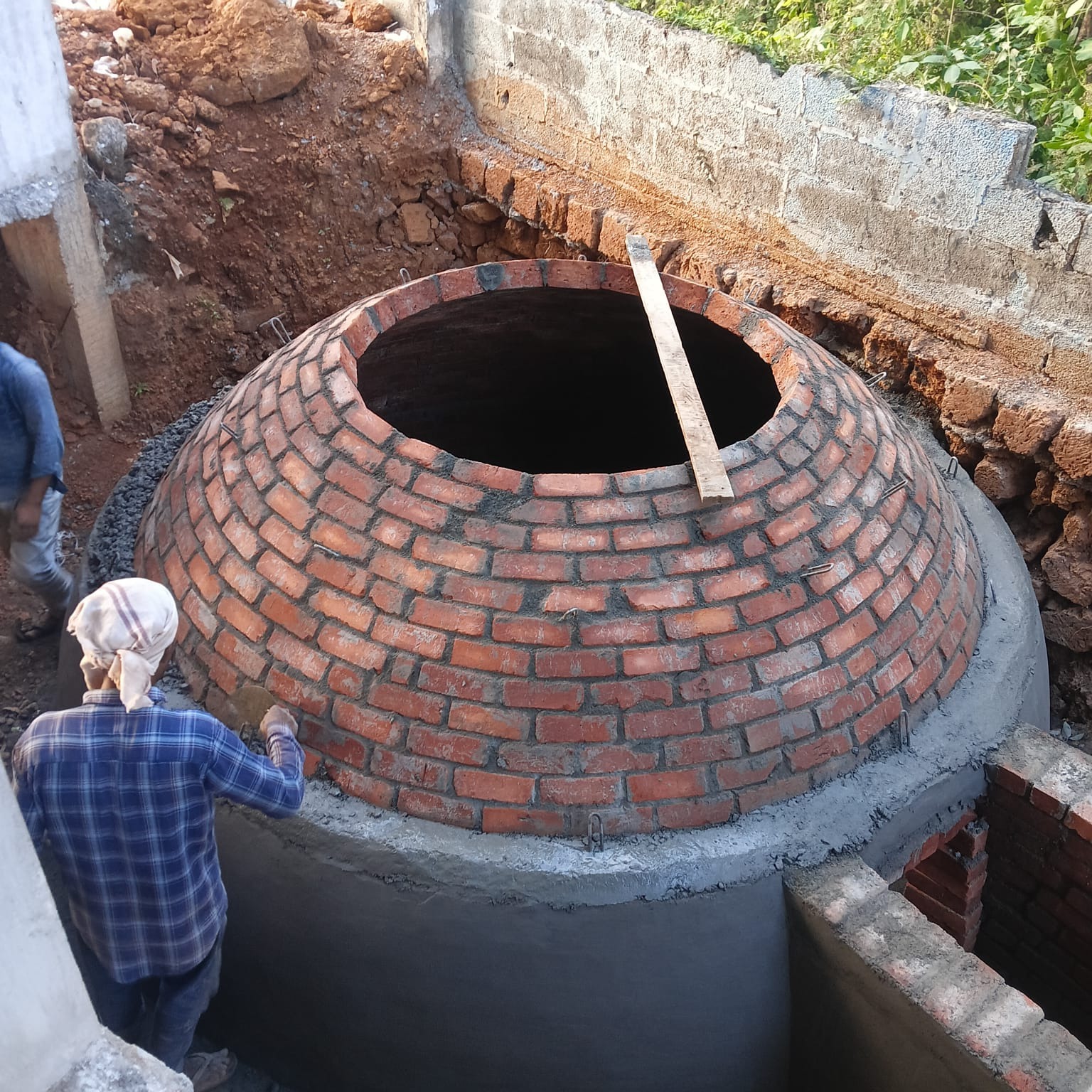 Biogas dome construction