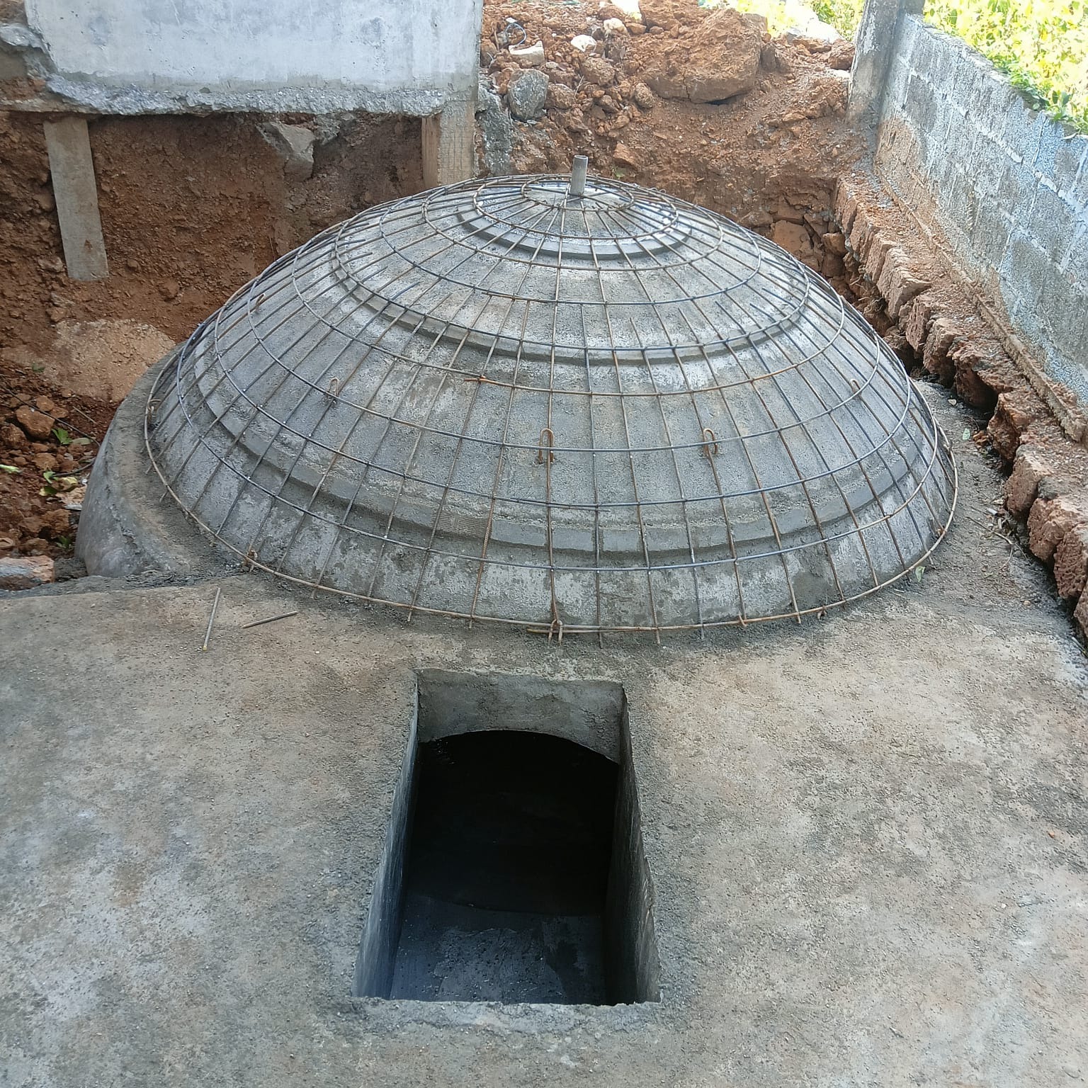 Biogas rebar dome